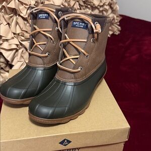 Sperry Brown & Black Syren Gulf Duck Boots NIB